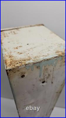 Vend-Rite Kleenex Tissue Vending Machine 5¢ 37 Metal Coin Op Dispenser Vintage