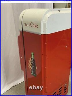 Vendo Model H81d 809 36941 Vintage 10 Cent Coke Machine 1950's Very Collectible