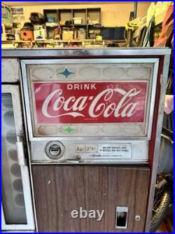 Vendo V-63 Coca-Cola Vintage Soda Vending Machine Cold Beverage
