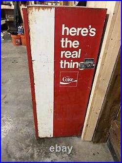 Vendo Vintage Coke Machine