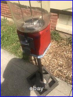 Vintage 10 Cent Gumball Candy Vending Machine And Pole Stand and Key Peanuts 50s