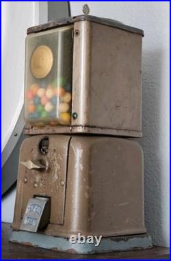 Vintage 1940's 1 Cent Gumball Vending Machine With Original Key Works