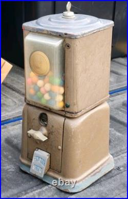 Vintage 1940's 1 Cent Gumball Vending Machine With Original Key Works
