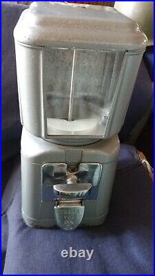 Vintage 1950's Bell National 5 Cent Gumball / Candy Vending Machine