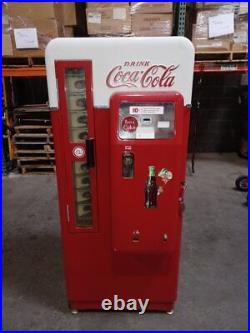 Vintage 1950's Cavalier Corp CS-72-B Coca-Cola Vending Machine Restored