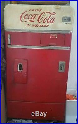 Vintage 1950's Coca Cola Vending Machine Vendo MODEL #83