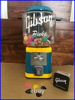 Vintage 1950s Acorn Gibson Guitar Pick Vending Machine