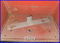 Vintage 1950s Baseball Card 5 Cent Vending Machine with 1977 Cards On Face Rare