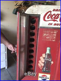 Vintage 1950s Vendo Coke Coca Cola Soda Vending Machine Model 81b. It Works