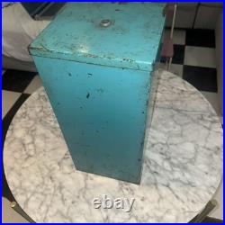 Vintage 1950s hit the target space age penny gum skill machine original coin
