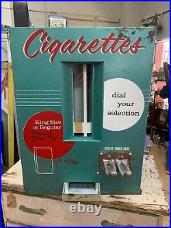 Vintage 1960's Cigarette 35 Cents Vending Machine Counter Top Machine