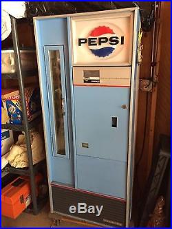 Vintage 1960's Vendorlator VF-90 Pepsi Machine, Cools Great, Free Vend