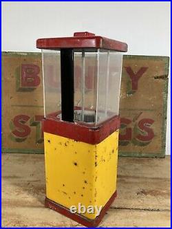 Vintage 1960s Mastermatic bubblegum Vending machine