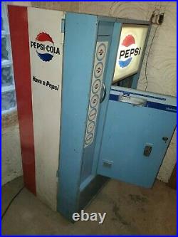 Vintage 1962 Pepsi Cola Vending Machine