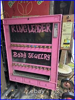 Vintage 1980s Body Art vending machine. Cigarettes Vending Machine