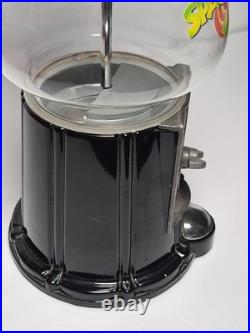 Vintage 1996 Space Jam Bubble Gum Machine