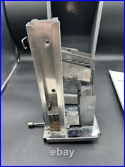 Vintage 25 Cent US Postage Stamp Dispenser Vending Machine 2 Keys Rare