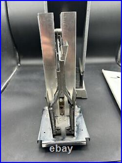 Vintage 25 Cent US Postage Stamp Dispenser Vending Machine 2 Keys Rare