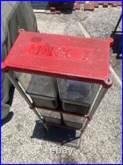 Vintage 4-Head Mark I Beaver Gumball & Candy Vending Machine Stand 1940-50 Withkey