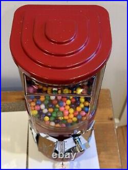 Vintage 50's Victor Vendorama 5 Cents Gumball Vending Machine Key Included