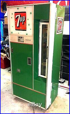 Vintage 50s-60s 7-UP Soda Machine Ice Cold & Works Great