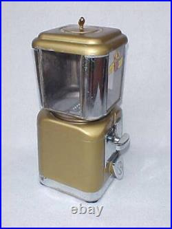 Vintage 5 Cent Acorn / Original Univeral Gumball Machine with Key