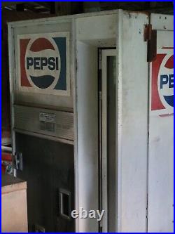 Vintage 60s Pepsi Machine-Excellent Interior & Exterior Condition