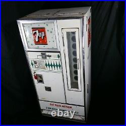 Vintage 7 UP Machine soda pop SV 2A COLD