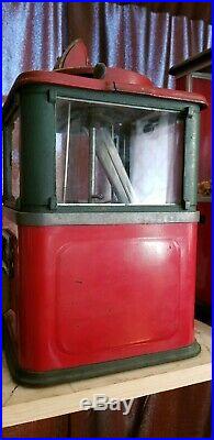 Vintage Al Hoff Magic Vendor Gumball machine