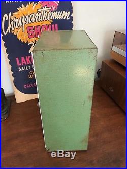 Vintage Antique 5 Cent Vending Machine Clorets Gum Themed Candy Chlorophyll