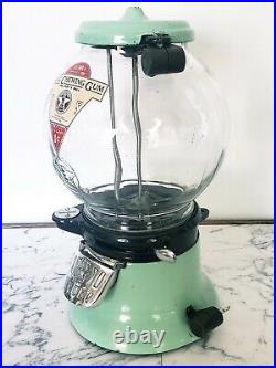 Vintage Antique Model Mg Columbus Peanut Gumball Machine