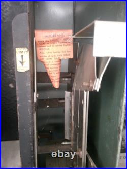 Vintage Astronaut cards tabletop vending machine 2 cents each with key & instruct