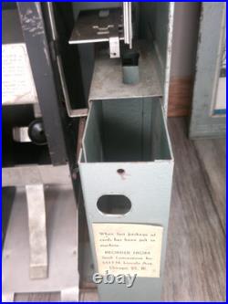 Vintage Astronaut cards tabletop vending machine 2 cents each with key & instruct