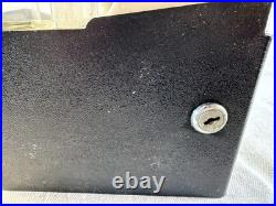 Vintage BEECHIES GUM Dispenser Original Coin Op Vending Machine! USA, No Key