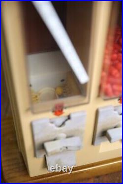 Vintage Candy Gumball vending machine countertop display 25 cent 1987 wood base