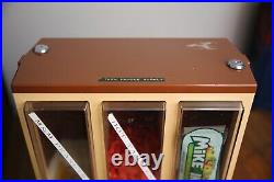Vintage Candy Gumball vending machine countertop display 25 cent 1987 wood base