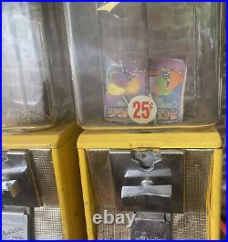 Vintage Candy Vending Machine (yellow) (Double) (25¢) Northwestern