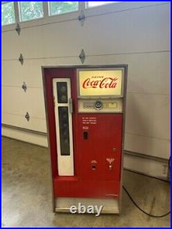 Vintage Cavalier Coke Machine Cs-64-c 10 Ct. Cools Great. Pick Up So. Illinois