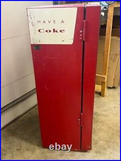 Vintage Cavalier Coke Machine Cs-64-c 10 Ct. Cools Great. Pick Up So. Illinois