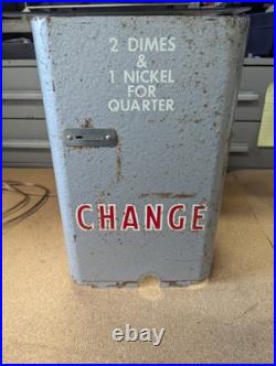 Vintage Change machine Standard Change Maker 1 Nickel 2 Dimes For A Quarter