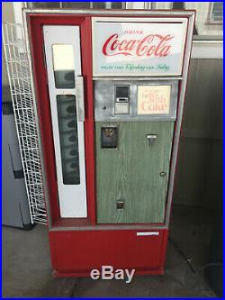 Vintage Coca Cola Bottled Vending Machine 1960's Cavalier CSS-8-64