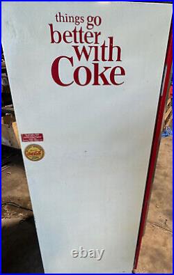 Vintage Coca-Cola Cavalier CSS-64-G Vending Machine. Ice Cold 32oF