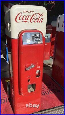 Vintage Coca Cola Coke Machine VMC Vendo 44