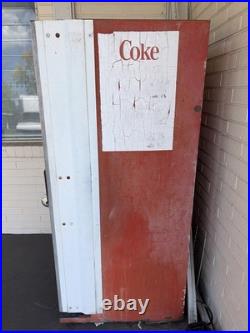 Vintage Coca-Cola Collectible Machine
