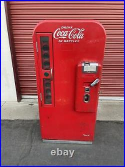 Vintage Coca Cola Machine Vendo 81A