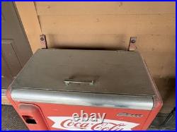 Vintage Coca-Cola Vending Machine Glasco