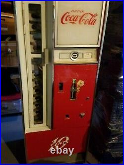 Vintage Coca Cola (cavalier Coke) Machine