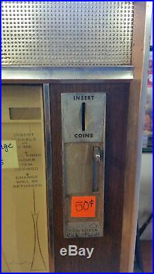 Vintage Coin Operated Candy Vending Machine National Series Crown CC Deluxe