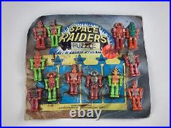 Vintage Coin Toy Machine Display Card Space Raiders Shogun Robot Charm puzzles