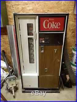 Vintage Coke Coca Cola Cavalier CSS-64 CSS-96G Soda Vending Machine